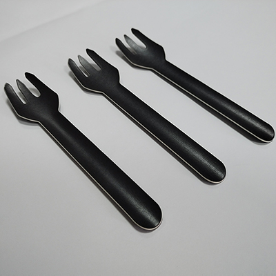 Schwarze Papiergabeln